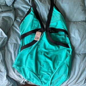 2016 vintage monokini NWT forever 21+ size 2x